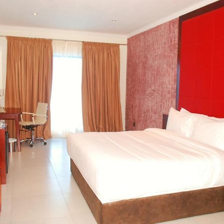 Best Western Plus Serene Atlantic Hotel Sekondi-Takoradi Ngoại thất bức ảnh