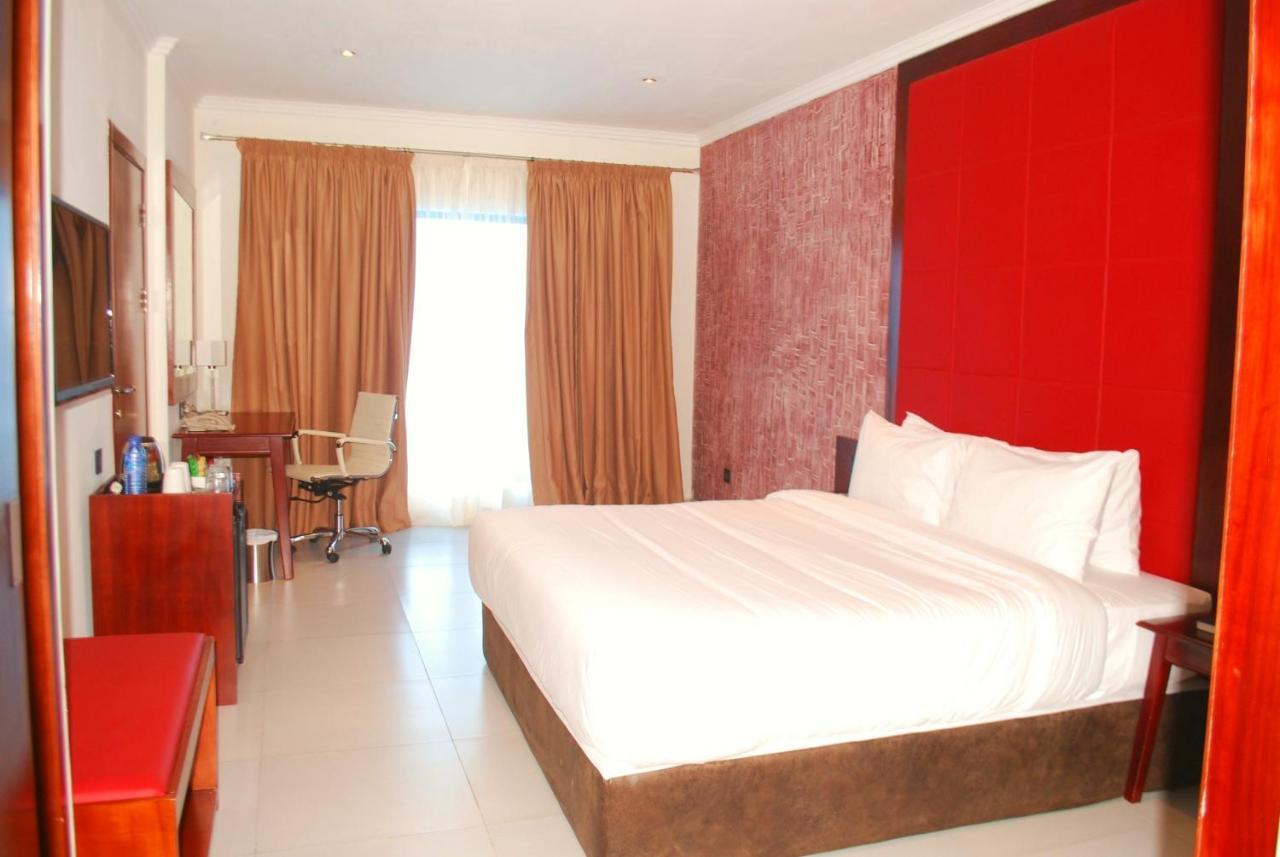 Best Western Plus Serene Atlantic Hotel Sekondi-Takoradi Ngoại thất bức ảnh