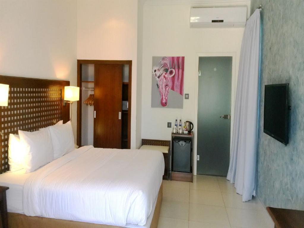 Best Western Plus Serene Atlantic Hotel Sekondi-Takoradi Ngoại thất bức ảnh